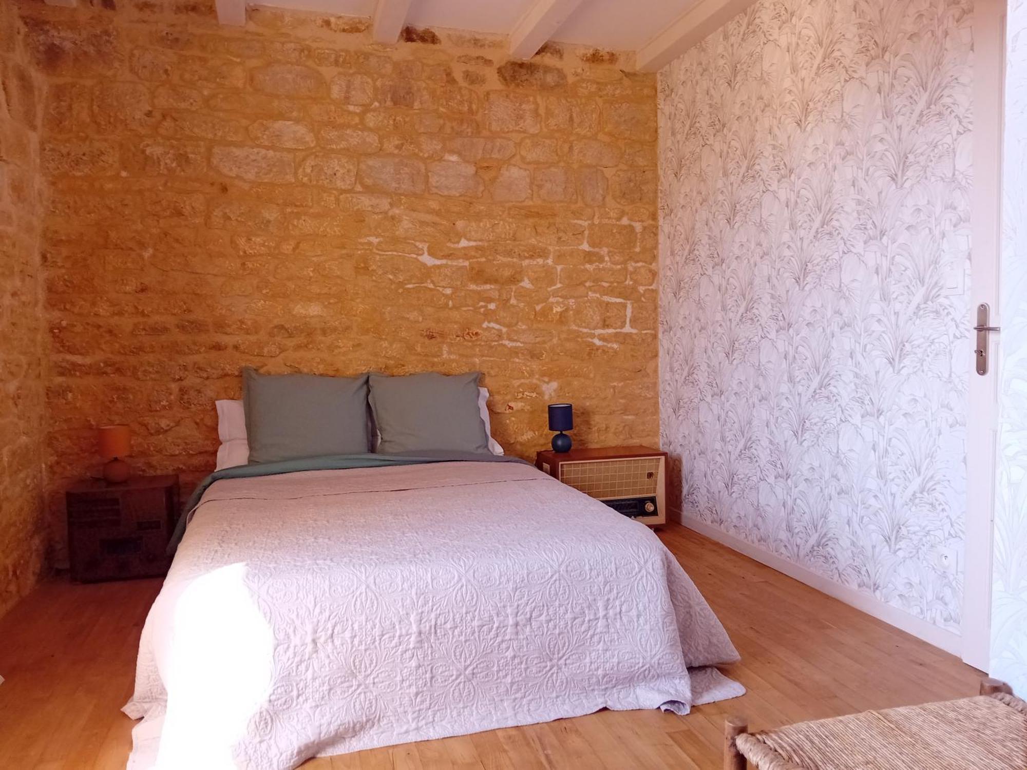 Maison De La Ruelle Au Coeur De La Bastide De Domme Avec Cour Terrasse Holiday home Domme