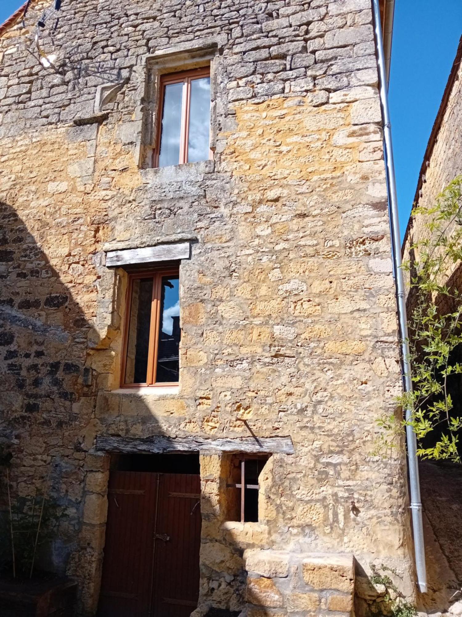 Holiday home Maison De La Ruelle Au Coeur De La Bastide De Domme Avec Cour Terrasse *
