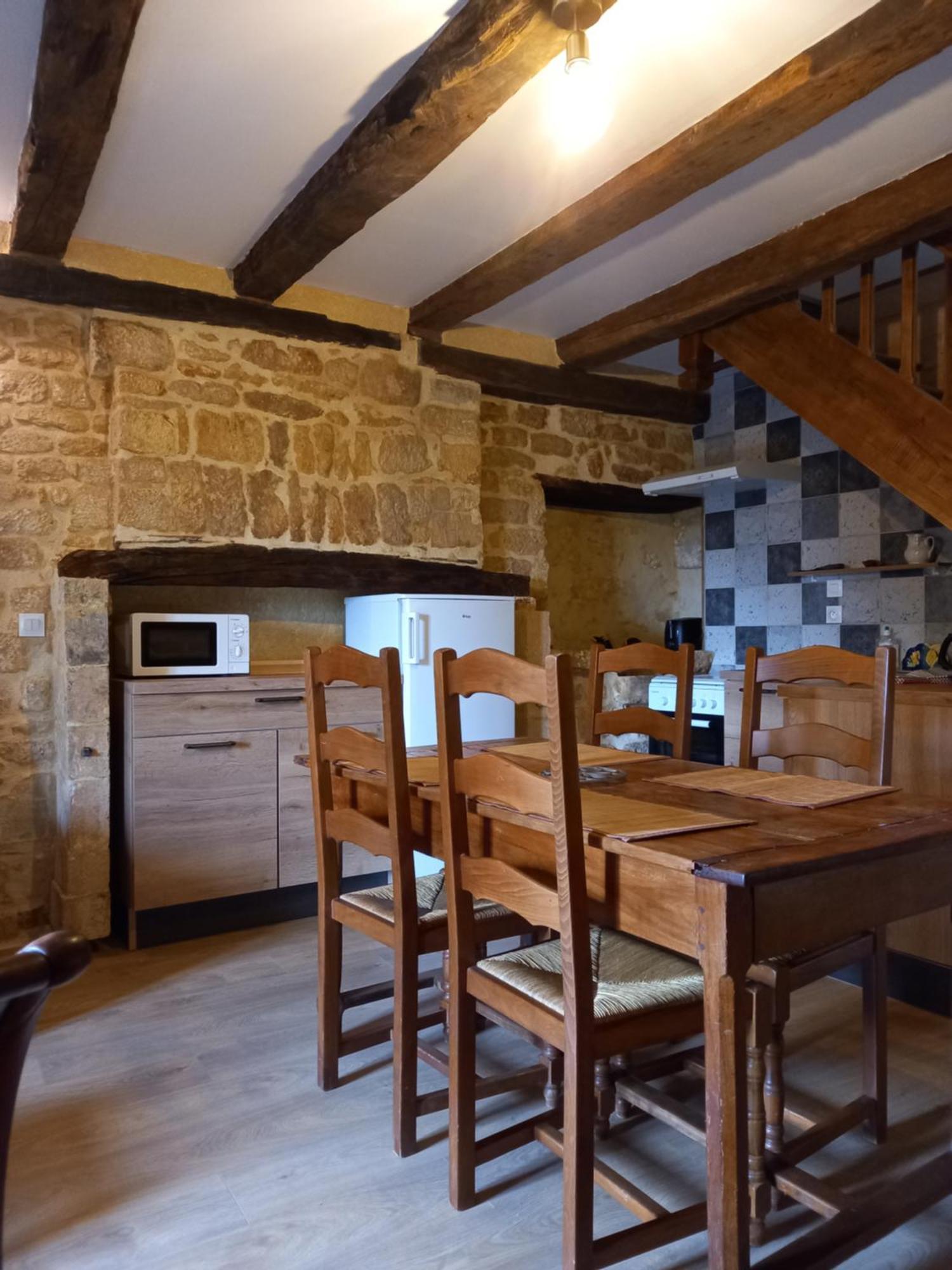 Maison De La Ruelle Au Coeur De La Bastide De Domme Avec Cour Terrasse Holiday home Domme